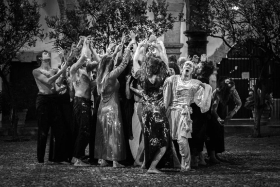 Δευτέρα 20/2/2023, 21:30 - LIFE OF A FLOWER | Group butoh performance with Atshushi Takenuchi